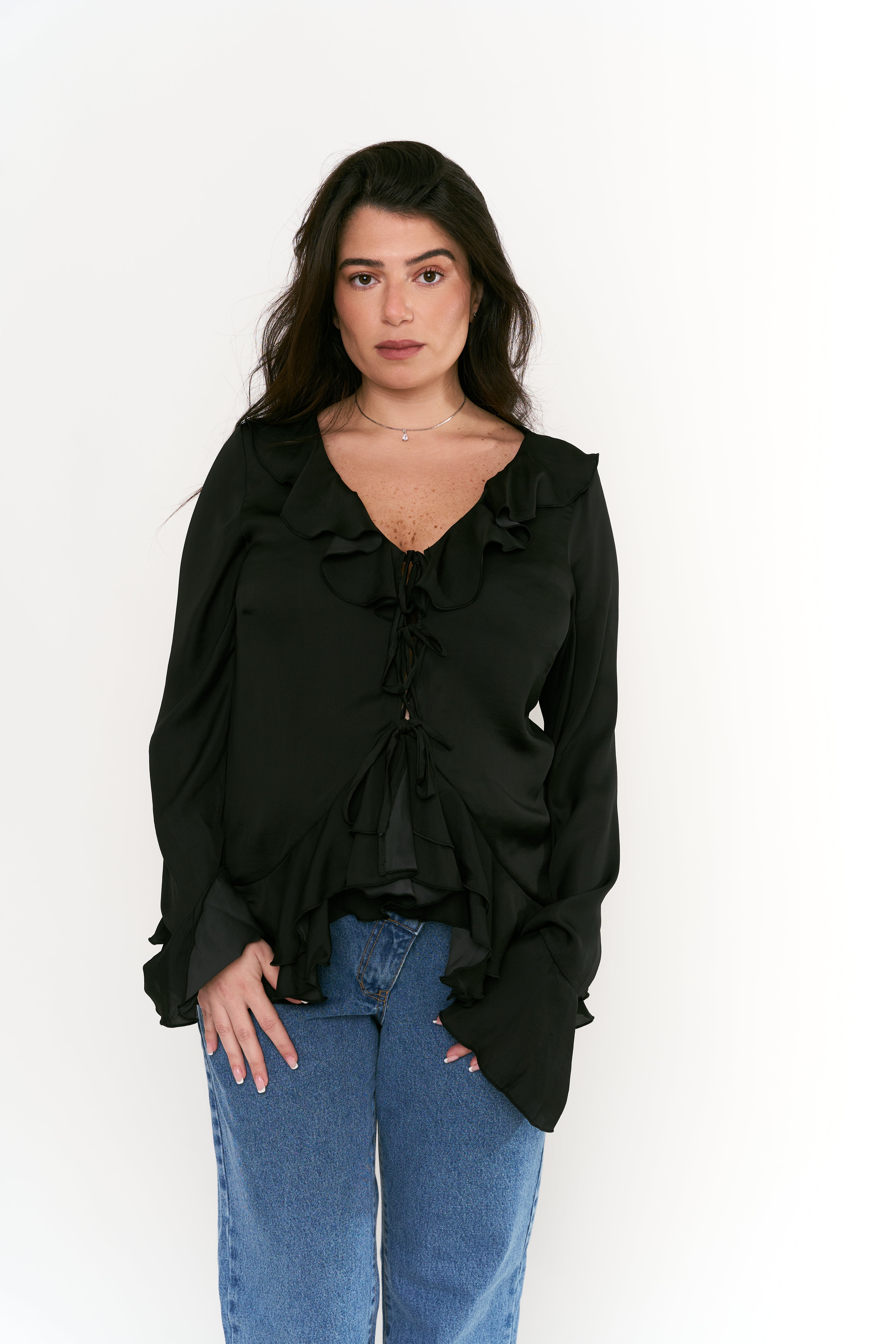 Vela elegant top