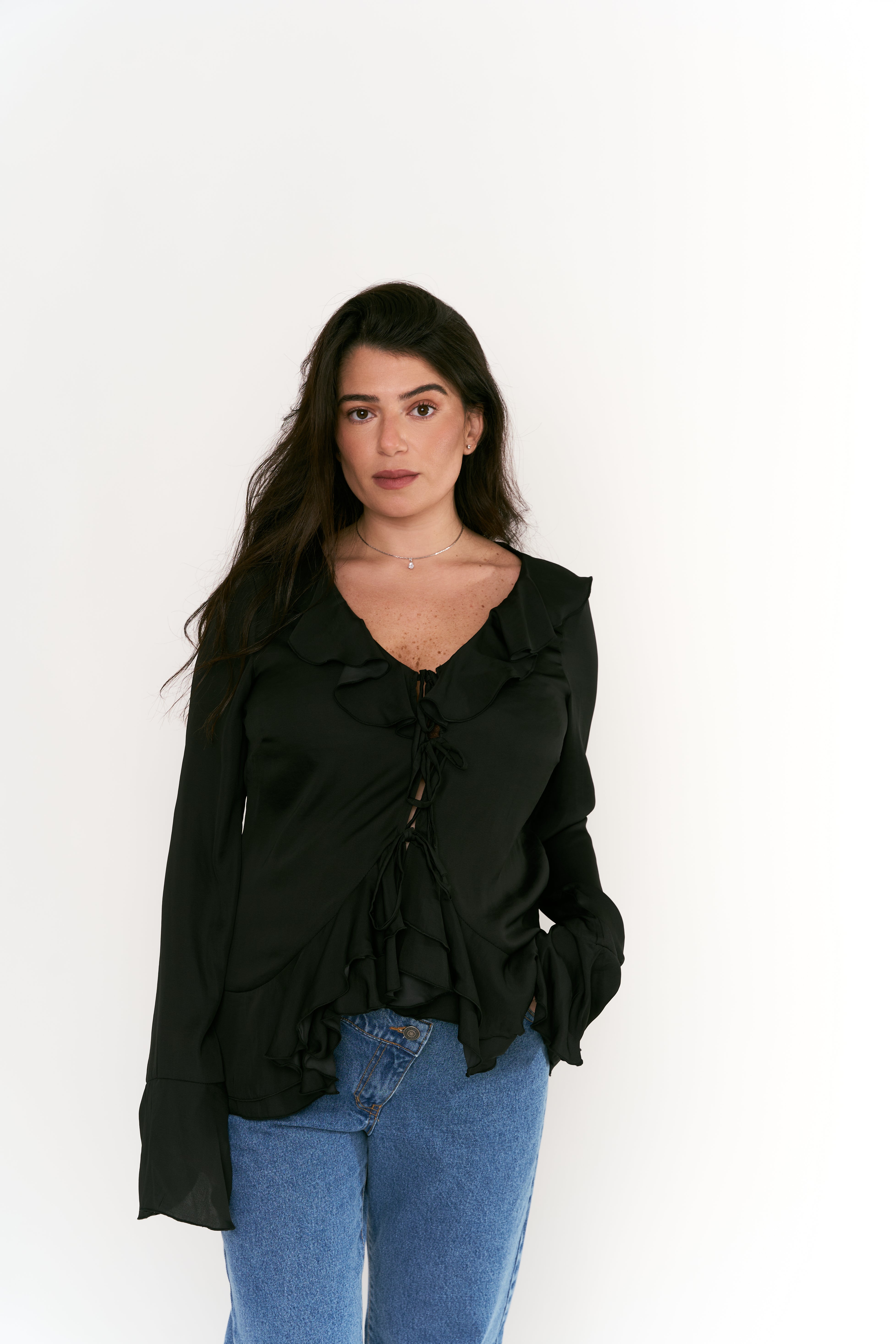 Vela elegant top