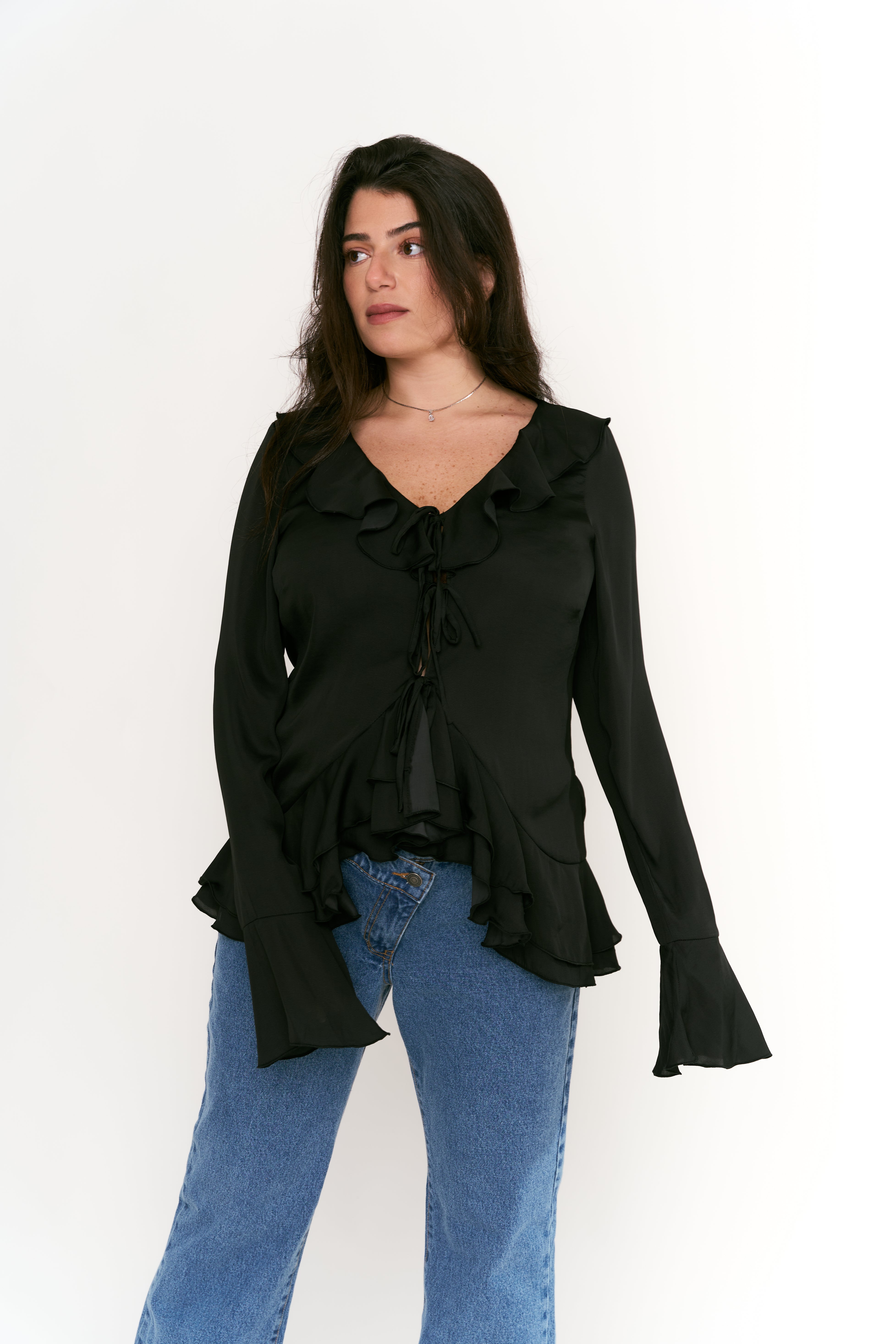 Vela elegant top