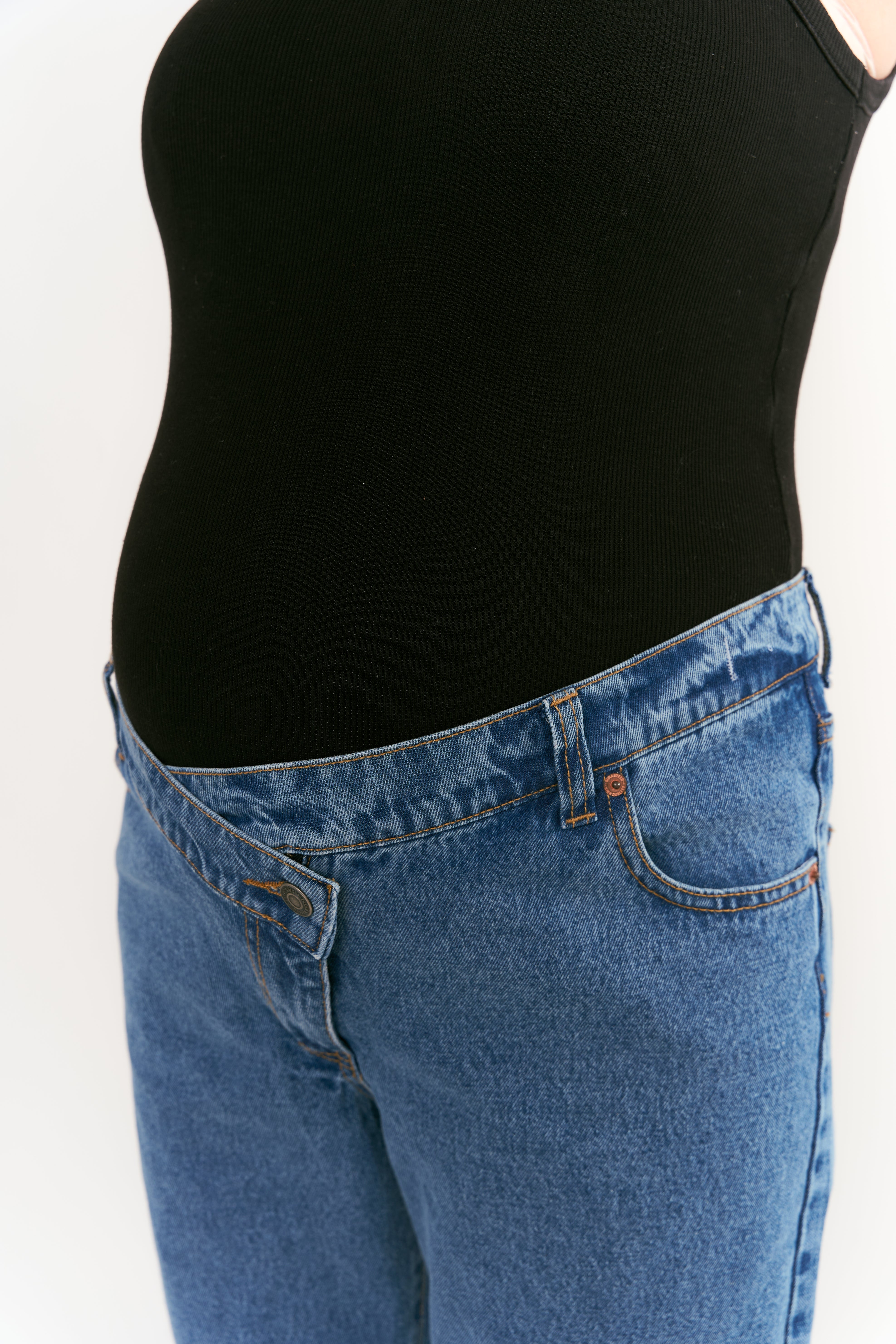 Rose criss cross jeans