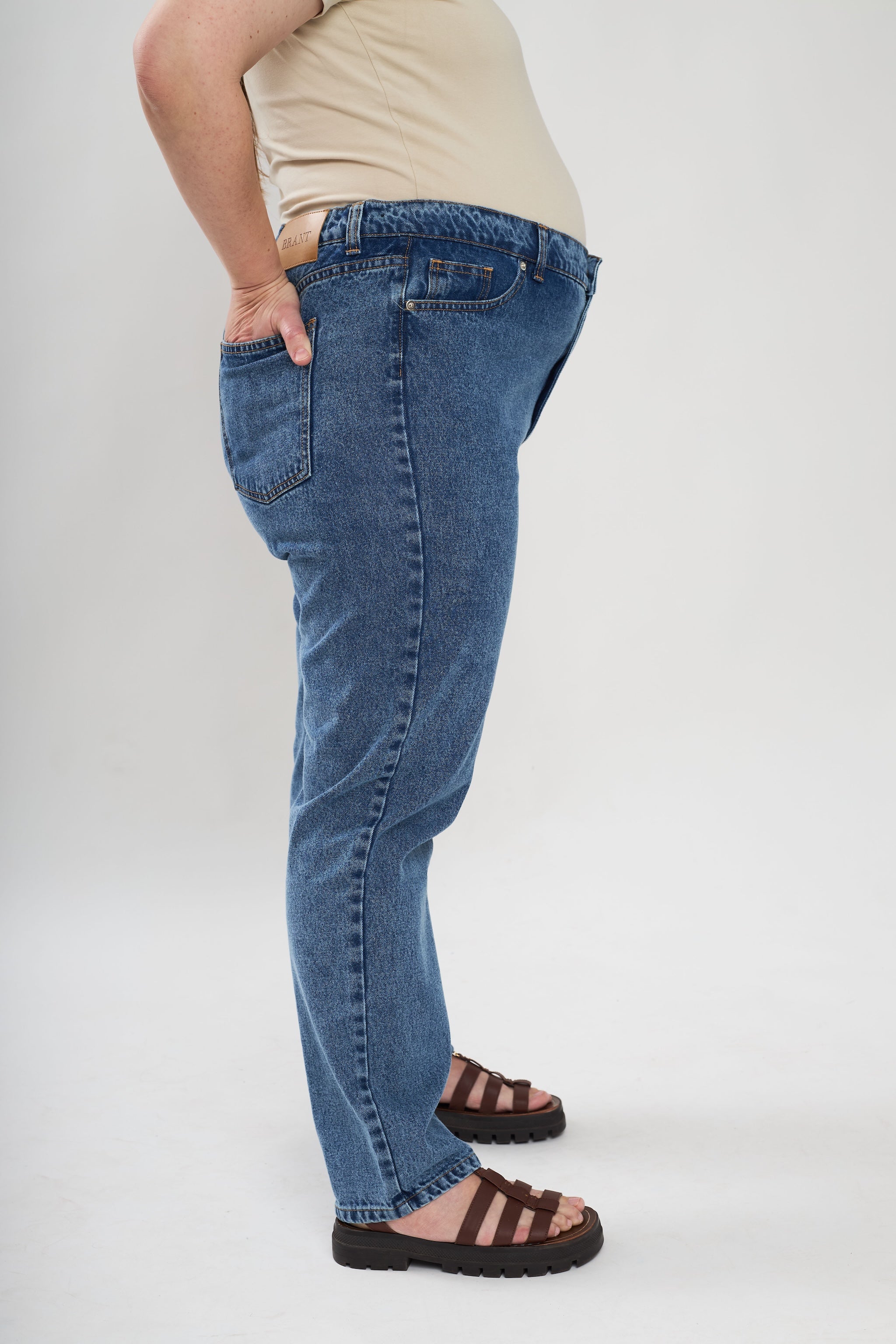 Mila mom jeans- blue wash