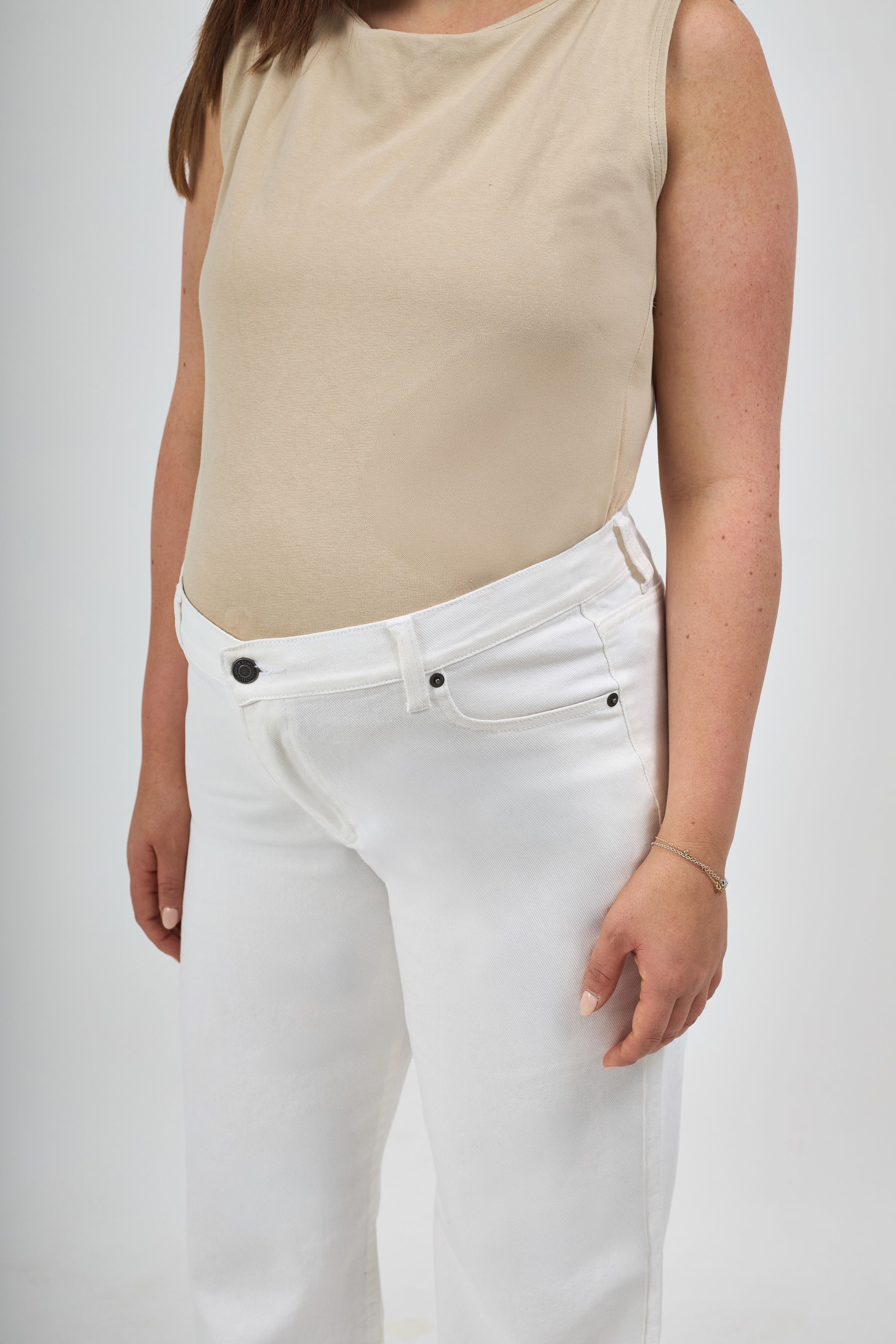 Aria wide leg jeans- white